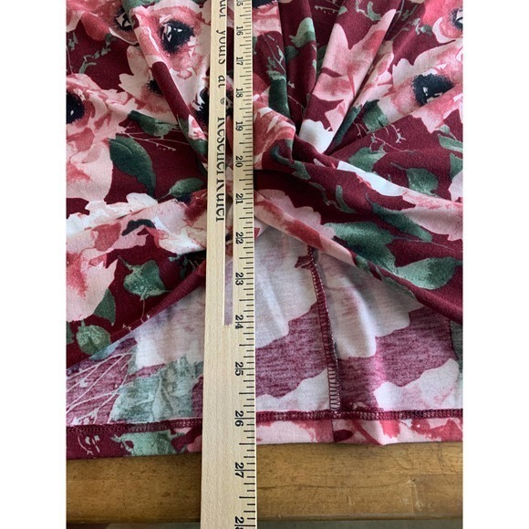 Absolutely Famous Cold Shoulder Top‎ Juniors Plus 2X Floral - Picture 10 of 11